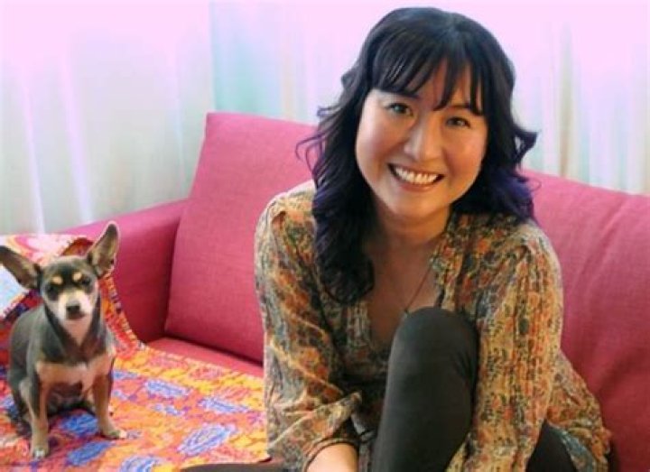 Andromeda Dunker [House Hunters] Wiki-bio, net worth, married, husband, family.