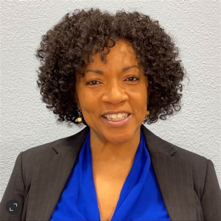 Devon Sawa – Biography, Facts & Life Story