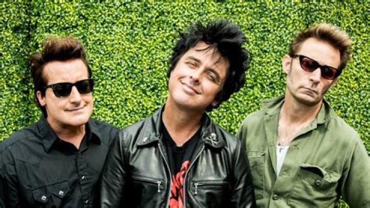 Green Day Net Worth - How Much Does Green Day Make?