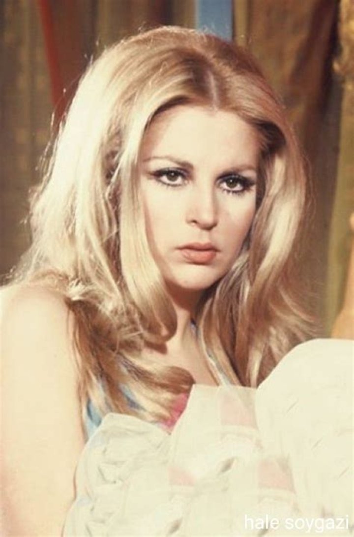 Hale Soygazi – Biography, Facts & Life Story