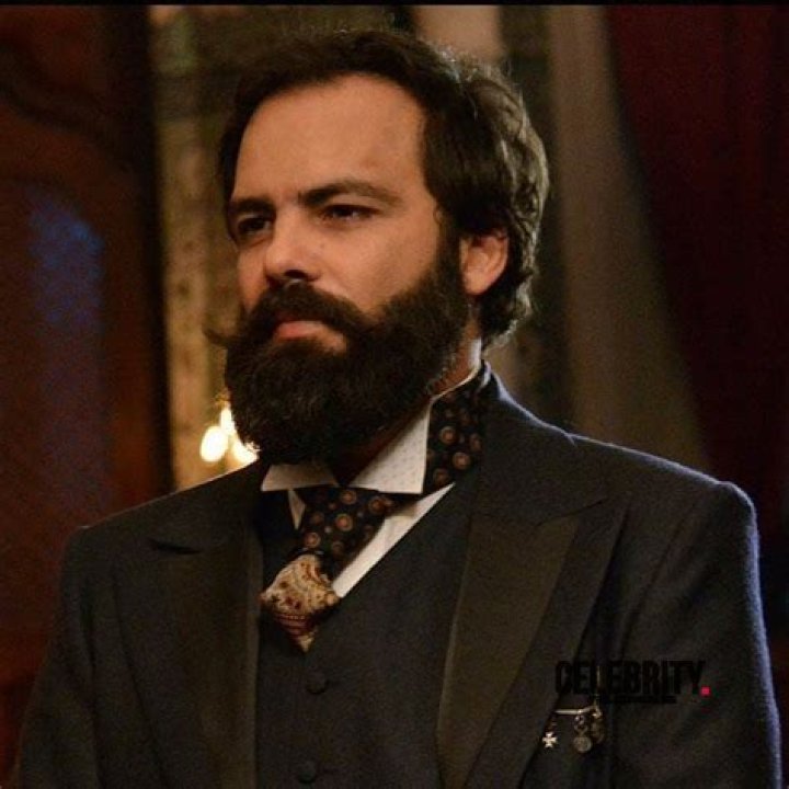 Jonathan Scott Wiki, Biographie, Age, Taille, Mariage, Famille & Informations - Celebrity.tn