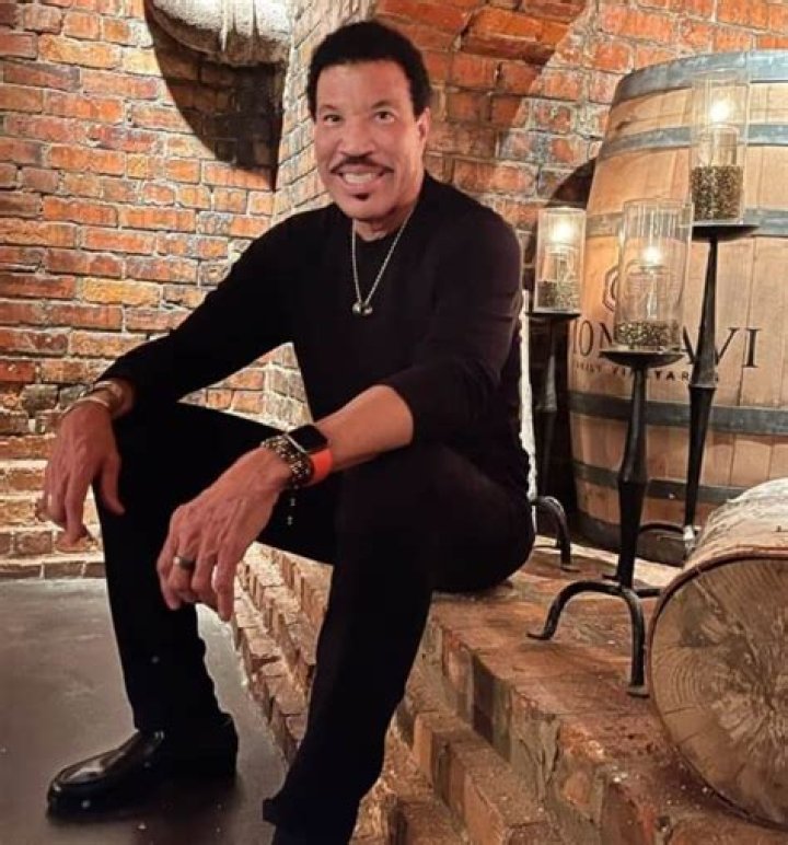 Lionel Richie Height