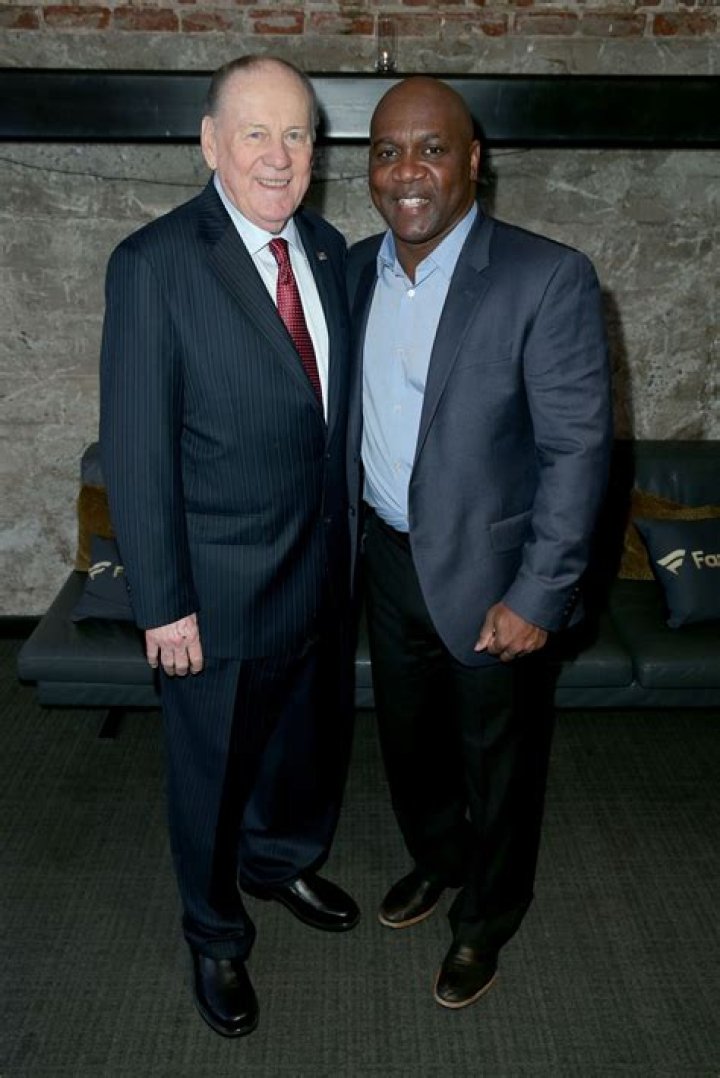 Micheal Mahoney KMBC, Bio, Wiki, Age, Wife, Salary, and Net Worth