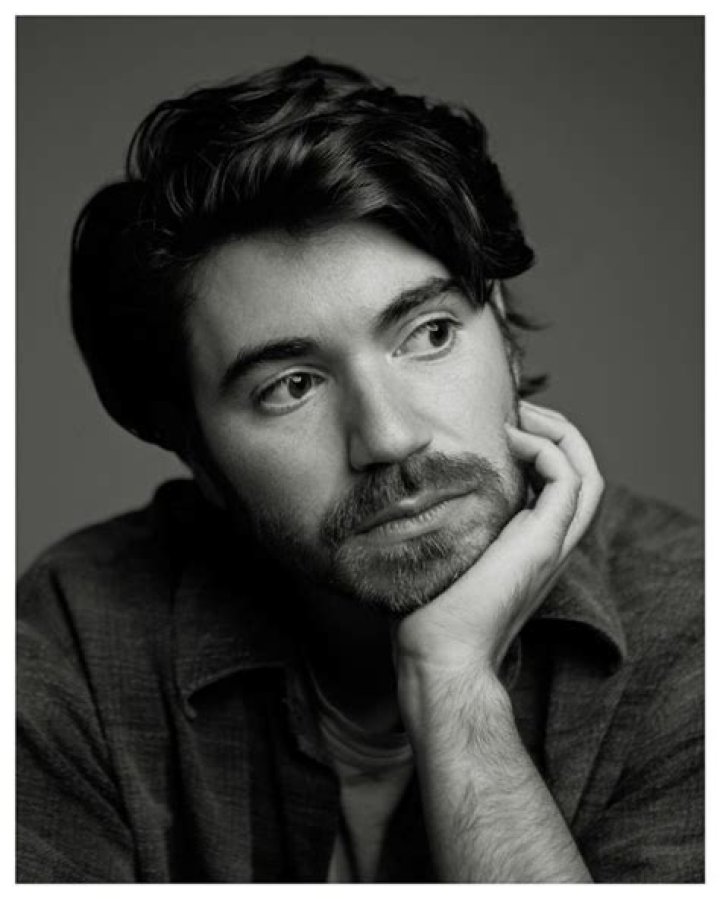 Noah Galvin – Biography, Facts & Life Story