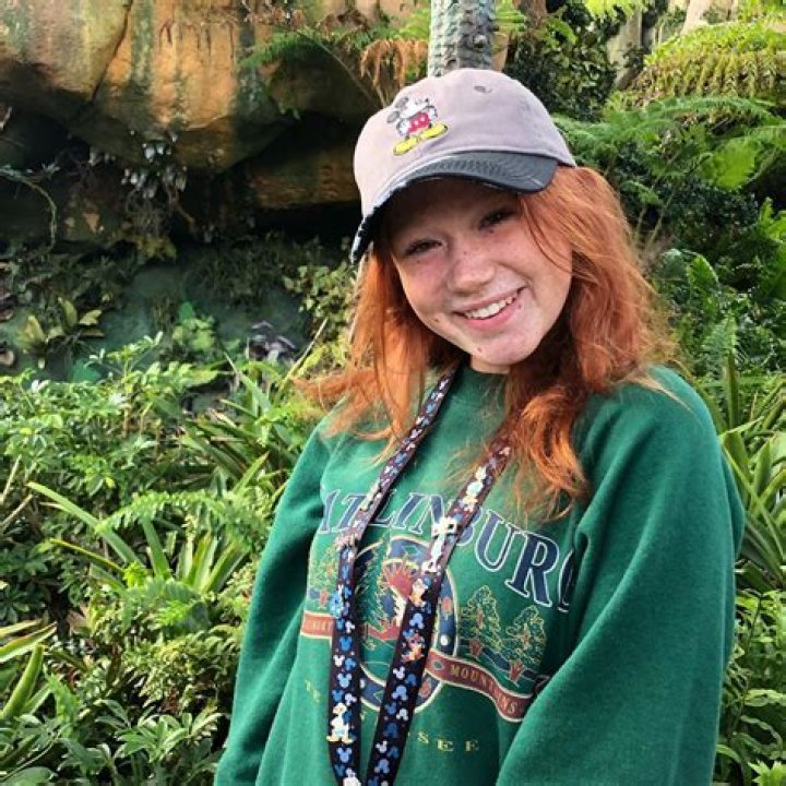 Savannah Liles – Biography, Facts & Life Story