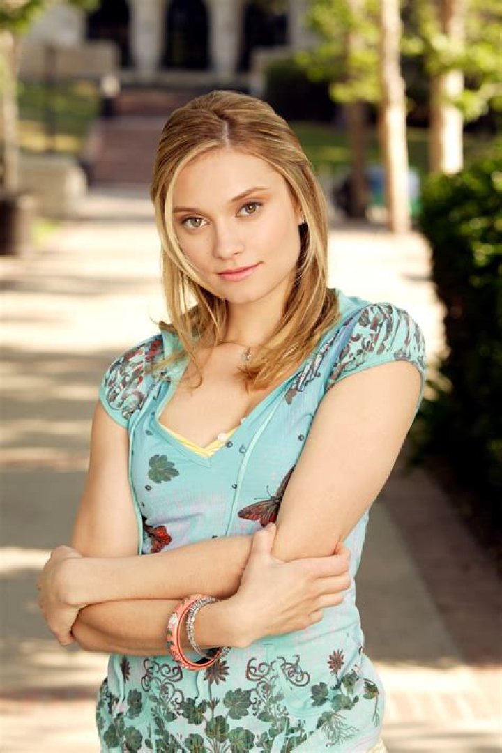 Spencer Grammer – Biography, Facts & Life Story