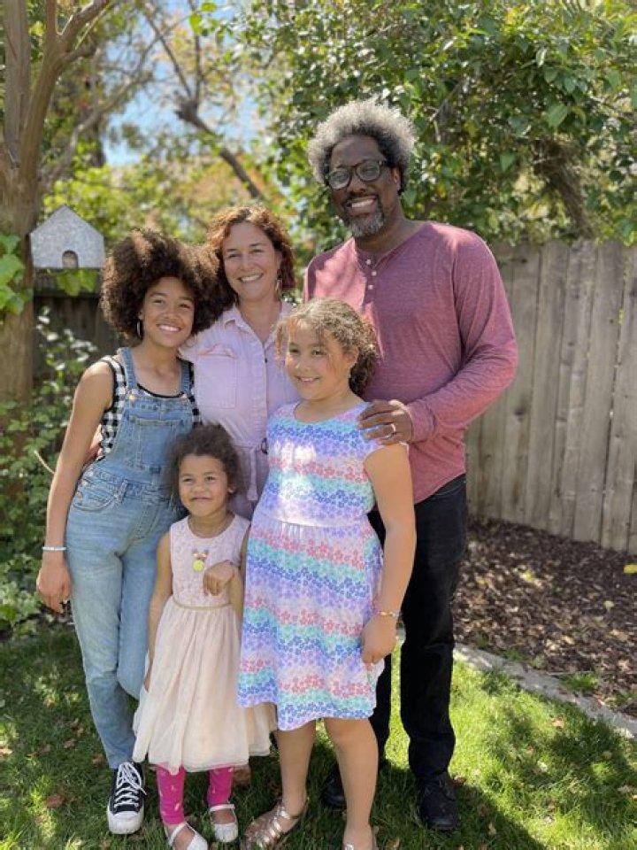 W. Kamau Bell & Wife As Interracial Parents; CNN Host, Family To Salary