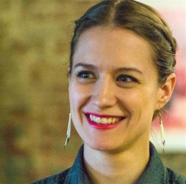 What happened to Rebecca Romney from Pawn Stars? Her bio & Net Worth.