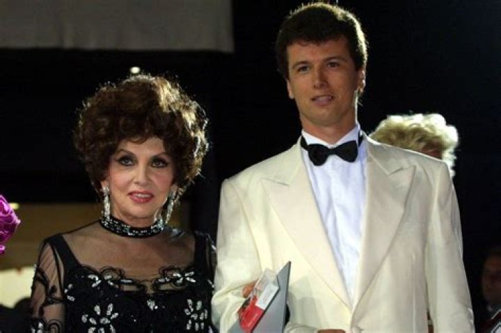 Who is Gina Lollobrigida Fidanzato Javier Rigau?
