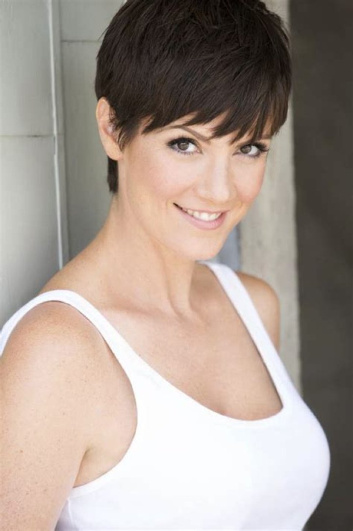 Zoe McLellan